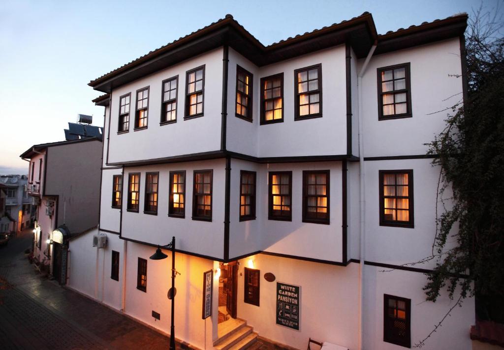 White Garden Hotel-Adult Only in Antalya