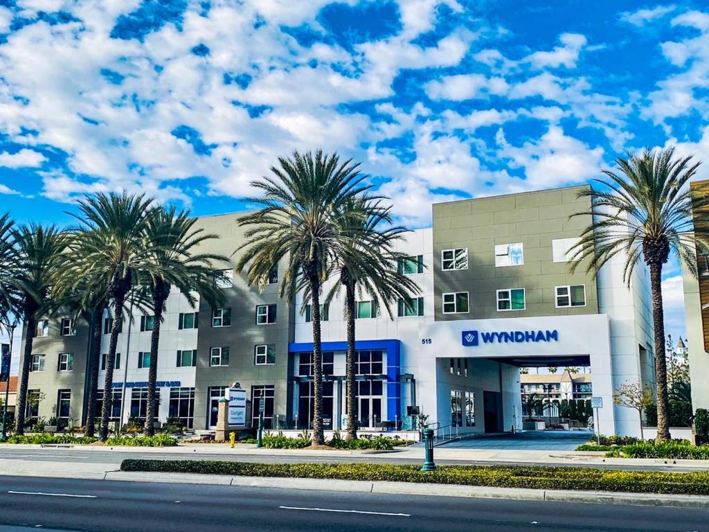 Wyndham Anaheim in Anaheim