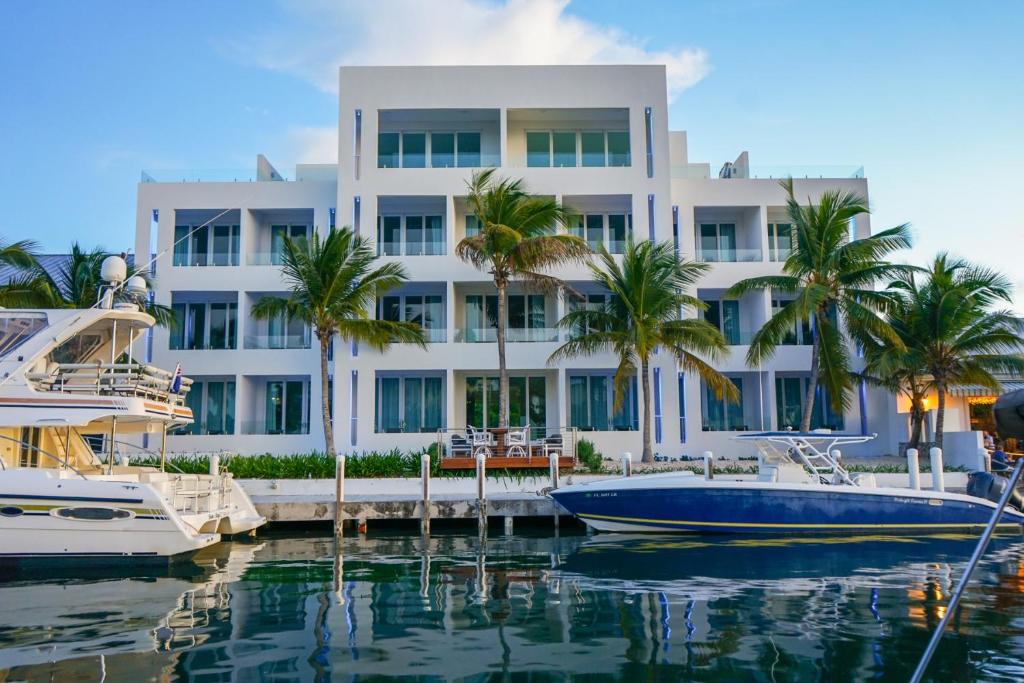 Zenza Boutique Hotel in Grace Bay