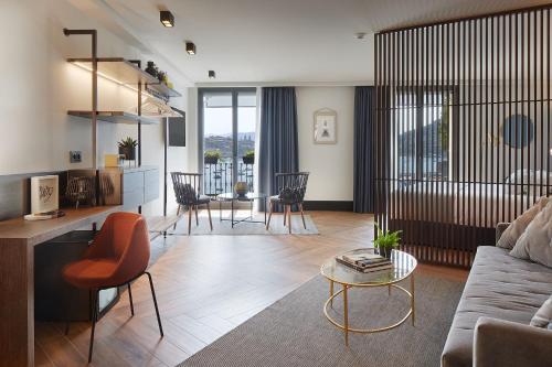 Hotel SANSEbay in San Sebastian