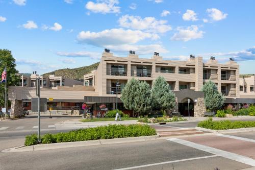 The Christie Lodge – All Suite Property Vail Valley/Beaver Creek in Avon