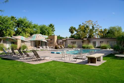 The Hideaway - 21 and Over - A Town & Desert Boutique Hotel in Palm Springs