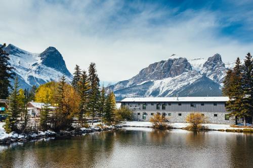 Lamphouse By Basecamp in Canmore
