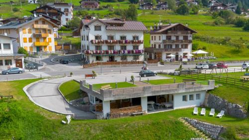 Hotel Serena - Tre Cime Views in Auronzo di Cadore